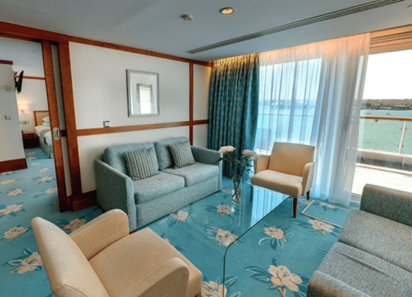 Fred Olsen Cruise Lines, Balmoral, Owner's Suite.png